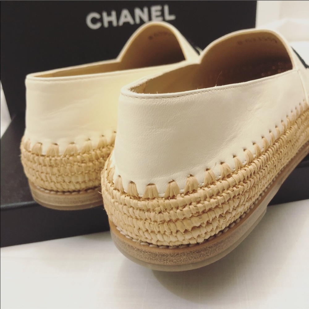 🎀SOLD🎀💯% AUTHENTIC BNIB Chanel Espadrilles - Picture 3 of 5